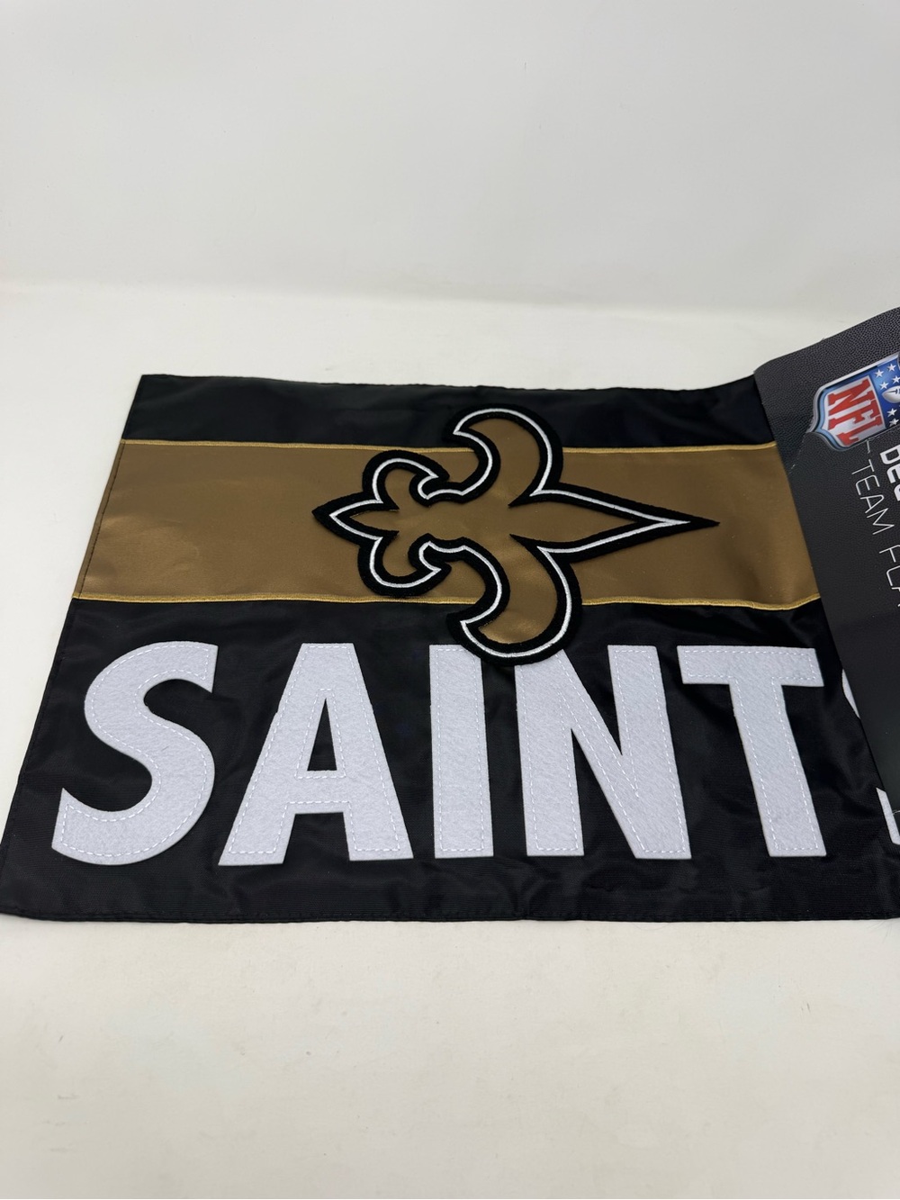 Saints decorative team flag - Picture 2 of 3